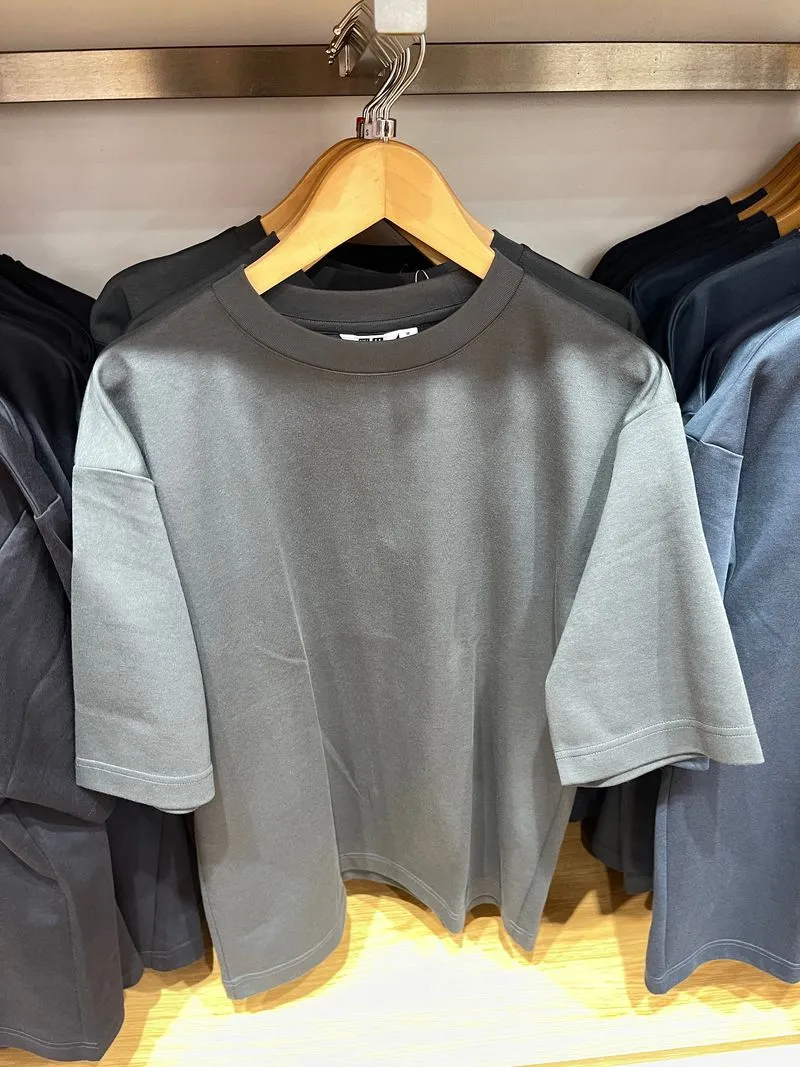 T shirt kaos oversize uniqlo airsm original 100% photo 1