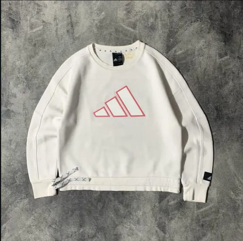 Crewneck Adidas Premium ORI Ukuran Medium Crop Wanita photo 1