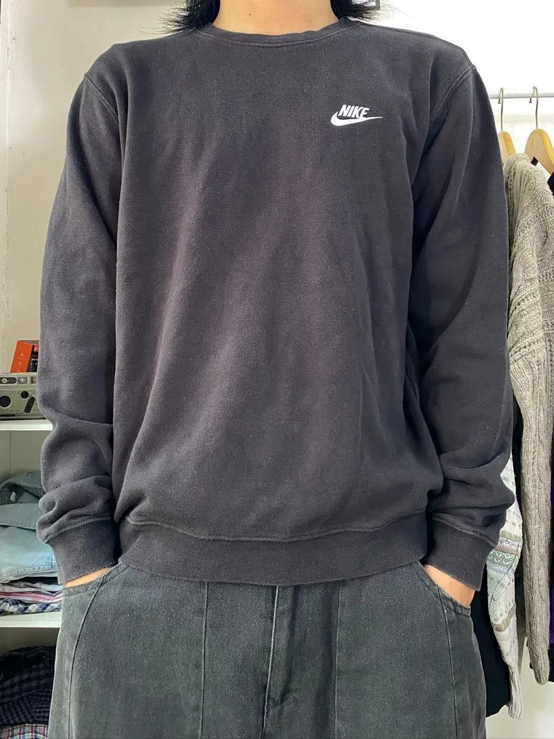 Crewneck blank black Nike simple logo photo 1