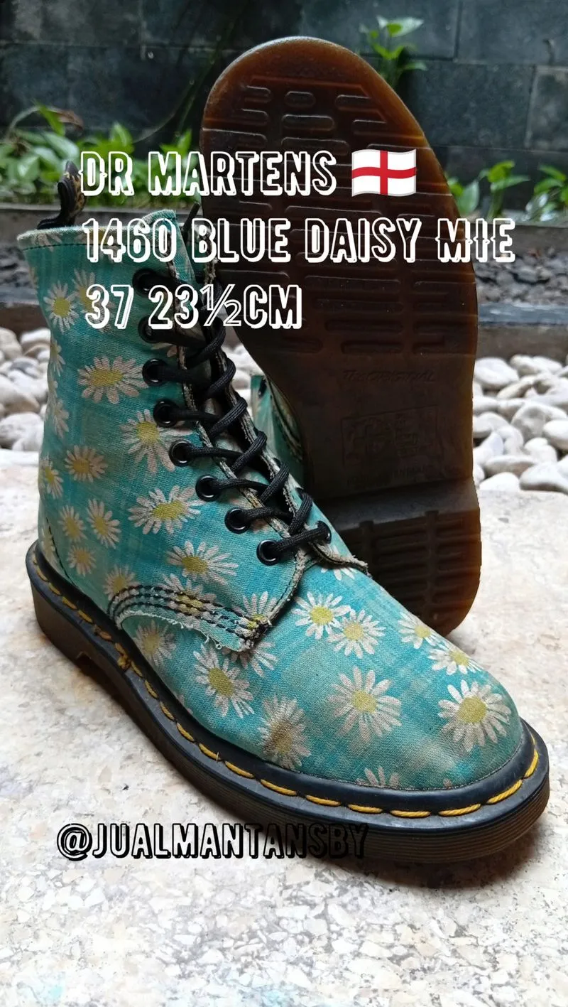 Dr Martens 1460 England Daisy Blue Rare Item photo 1