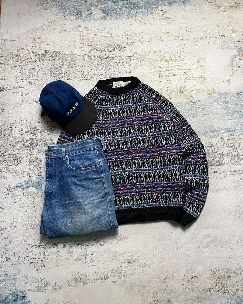 TJM 3D PATTERN KNIT SWEATER photo 1