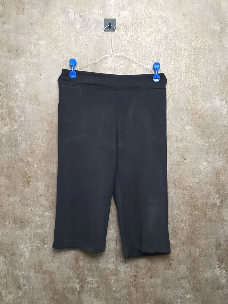Celana wanita basic warna hitam  photo 1