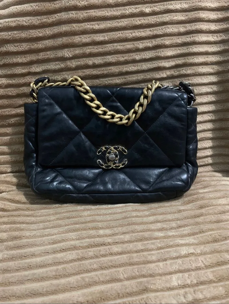 Chanel C19 photo 1