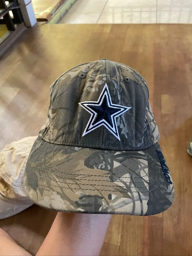 Topi cowboys realtre photo 1