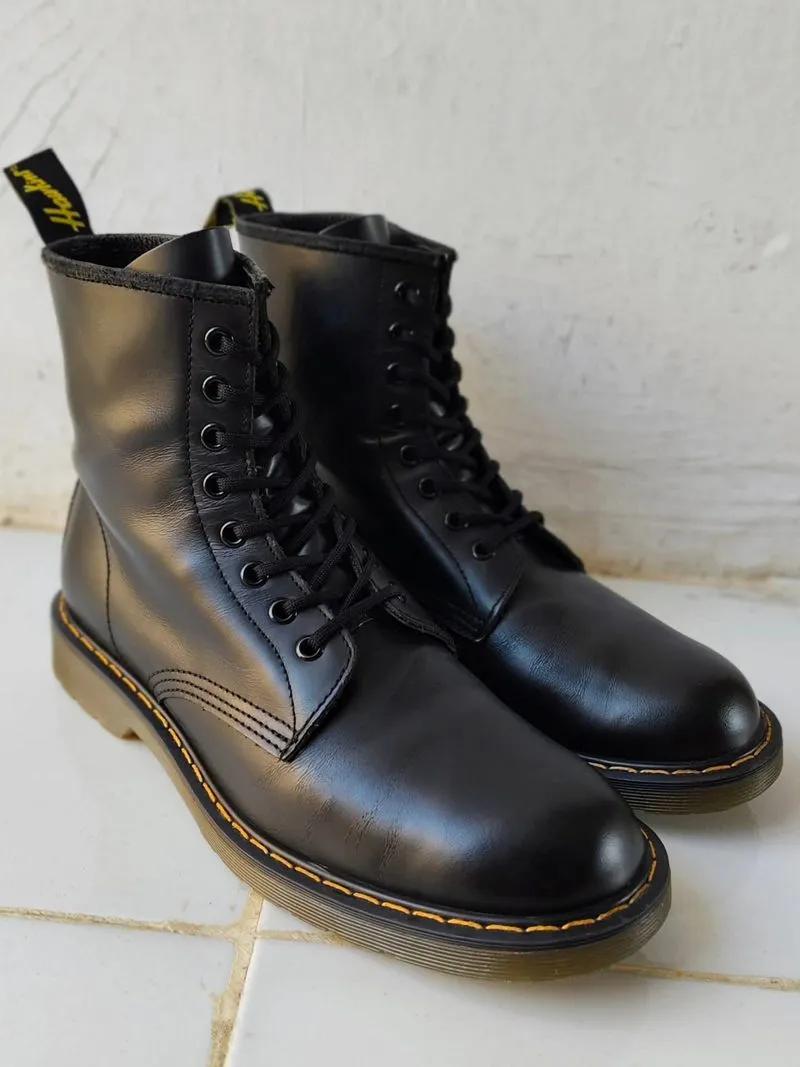 Hawkins boots original
Size 42 bukan dr martens photo 1