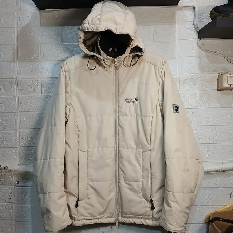 Jaket Outdoor Gunung Gorpcore Jack Wolfskin Krem Size L photo 1