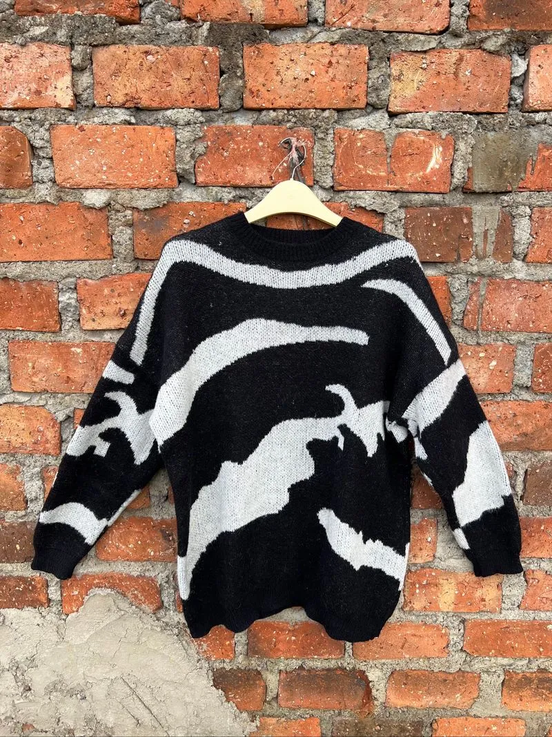 Knitwear Zebra Panttern photo 1