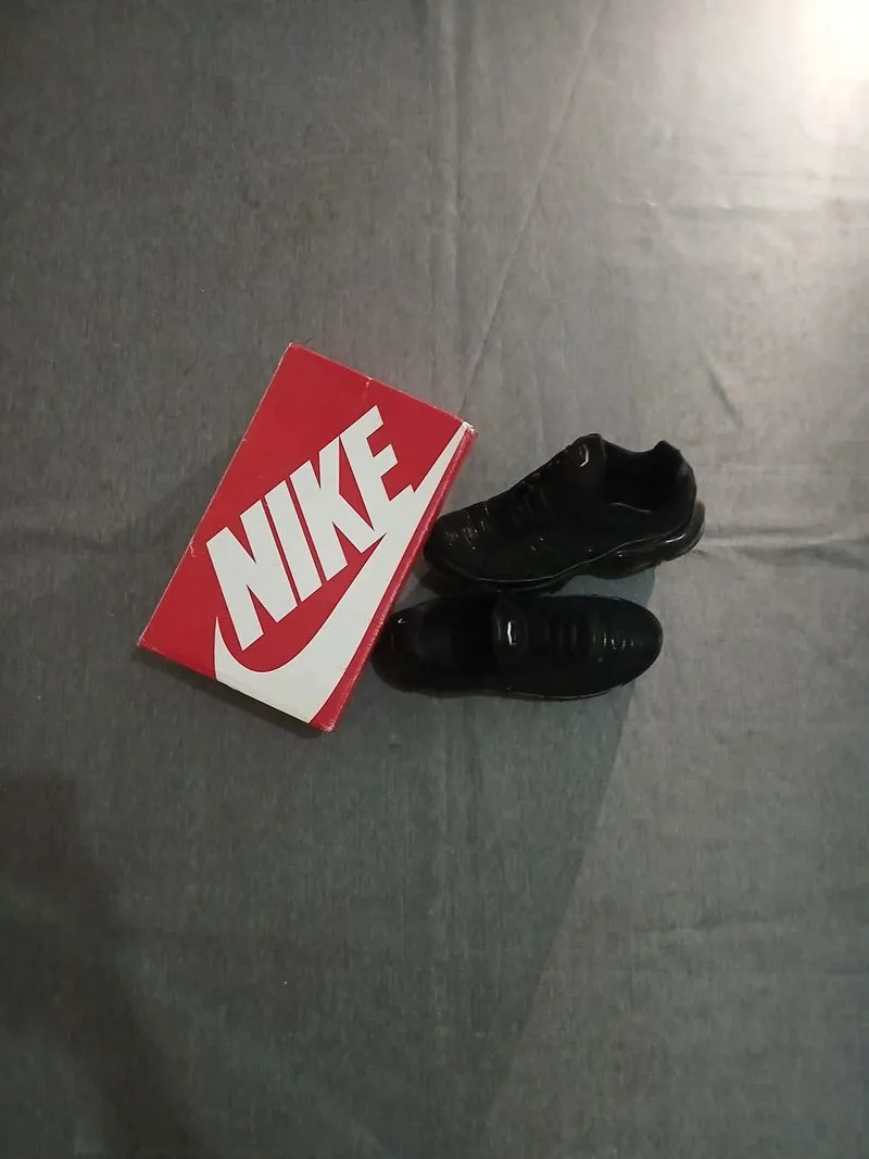 SEPATU NIKE TN BLACK photo 1