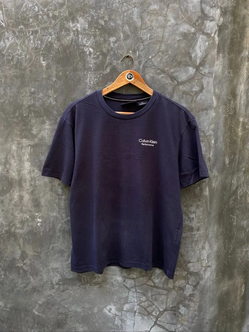 Calvin klein Tshirt photo 1