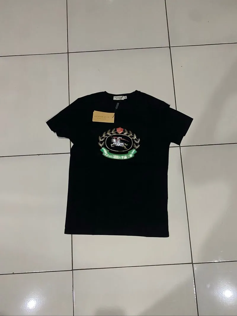 Tshirt Burberry photo 1