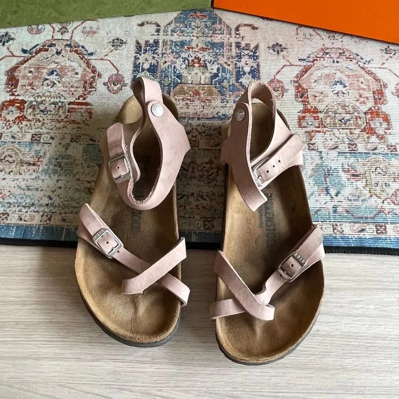 Birkenstock sandal size 39 photo 1