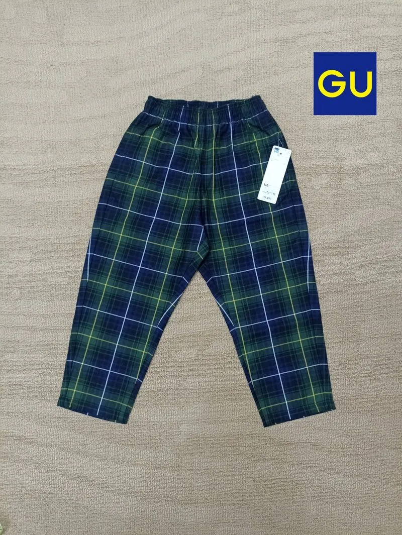 GU BY UNIQLO CELANA ANAK photo 1