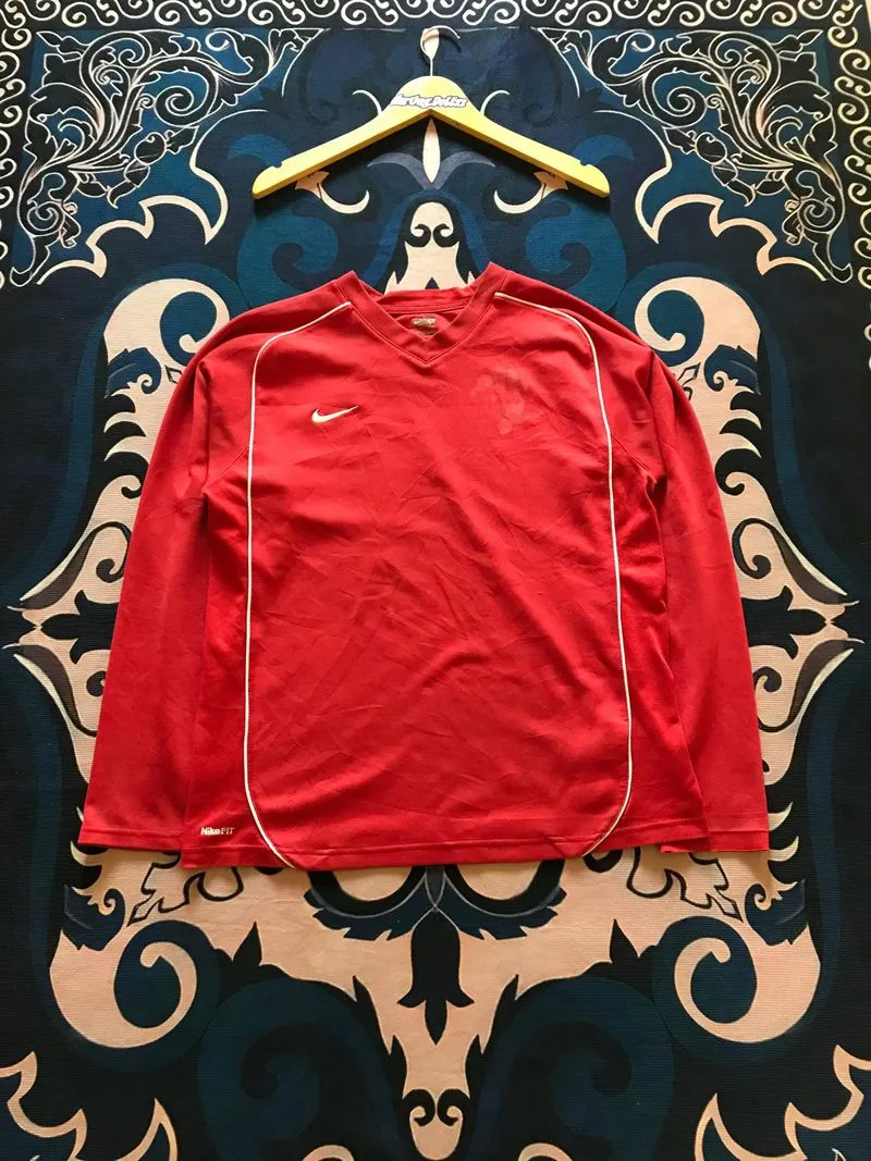 Baselayer Nike photo 1