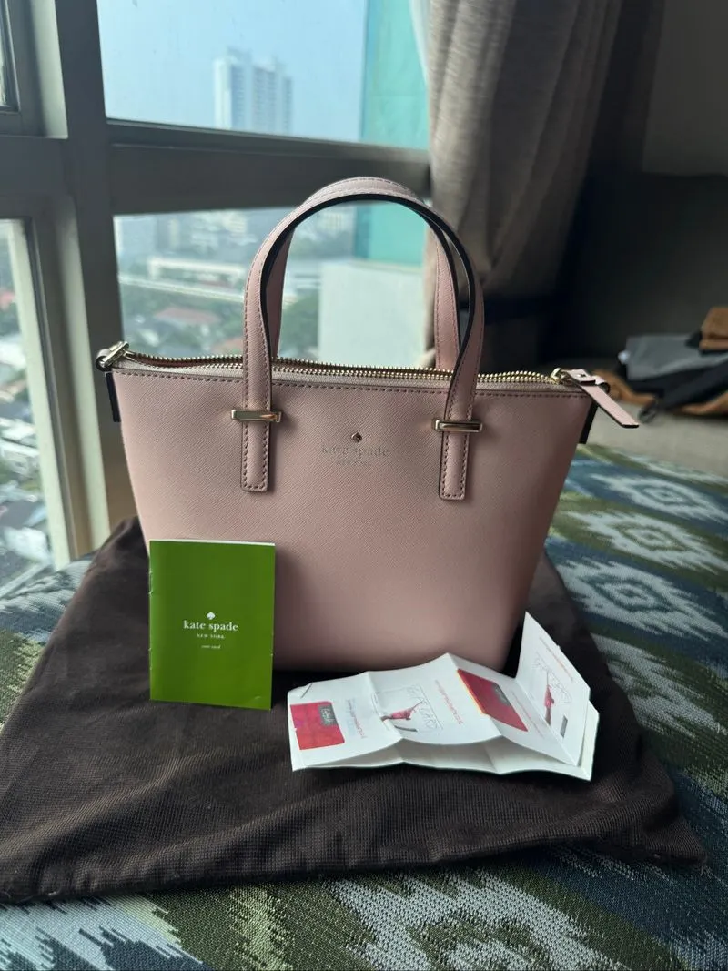 Kate Spade  photo 1