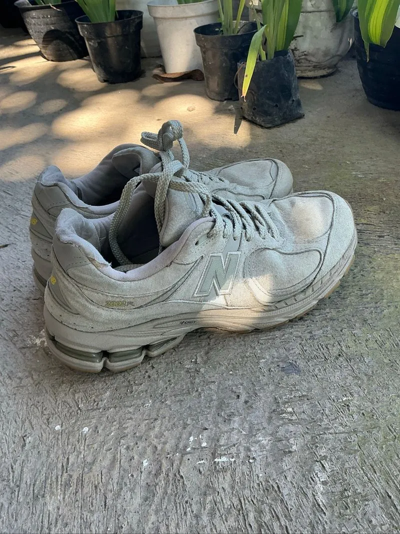 new balance 2002 photo 1