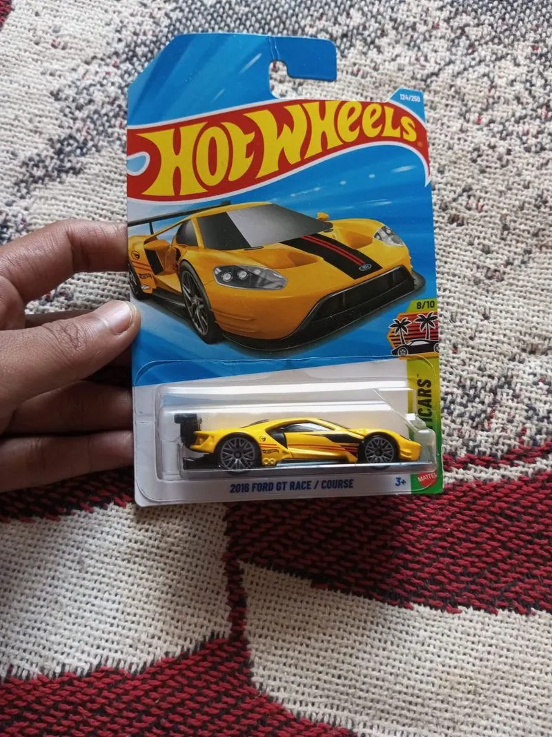 HOT WHEELS 2016 FORD GT RACE TREASURE HUNT photo 1