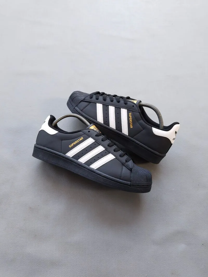 adidas superstar photo 1