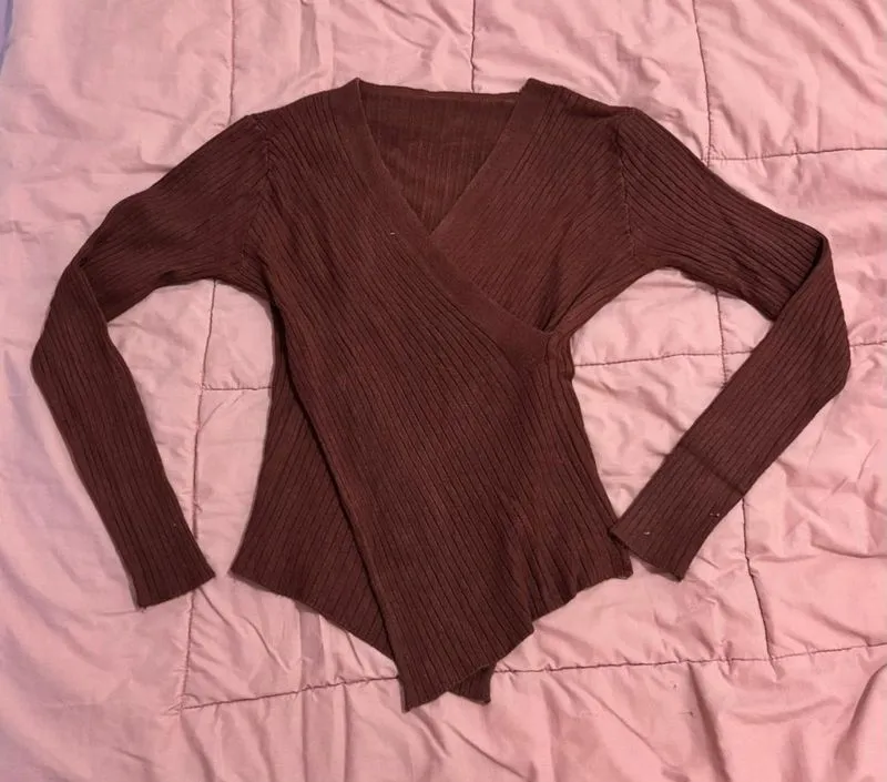 maroon v knit top photo 1