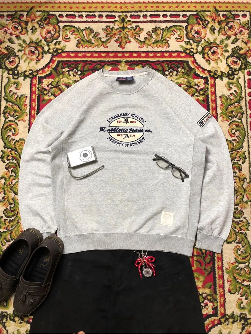 Sweaters Vintage and Streetwears, Brand Rathletic Jeans  photo 1
