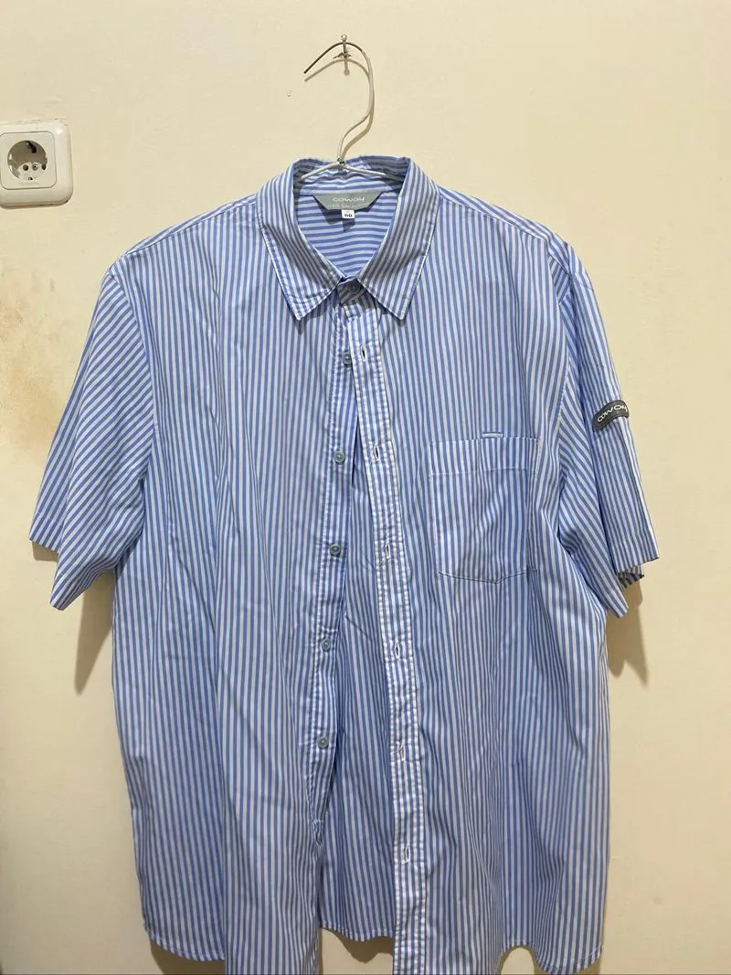 Kemeja biru gari-garis putih photo 1