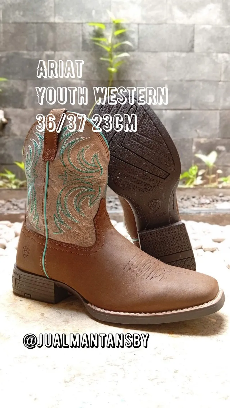 (LIKE NEW) ARIAT Youth Western Cowboy Boot Made in Indonesia photo 1