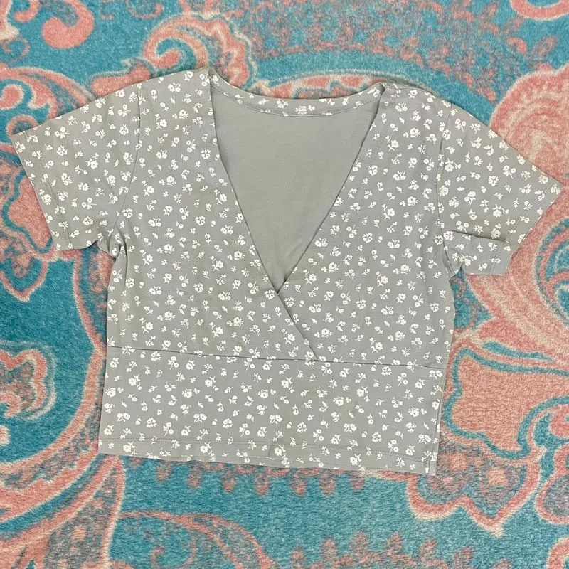 kaos crop shein photo 1