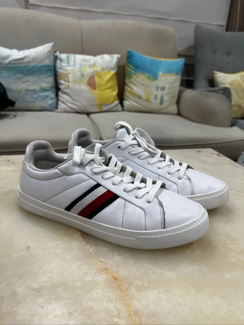 Tommy hilfiger shoes photo 1
