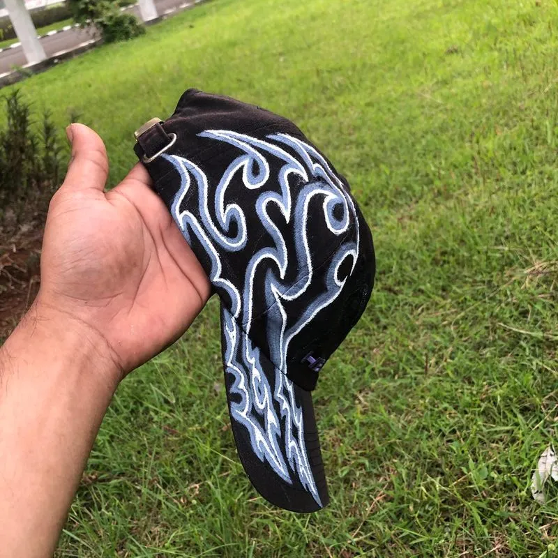 CAP HEAD CUSTOM PAINTING photo 1