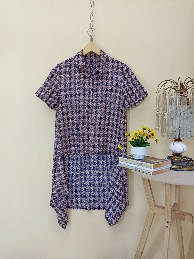 KOREAN BRAND SHIRT photo 1