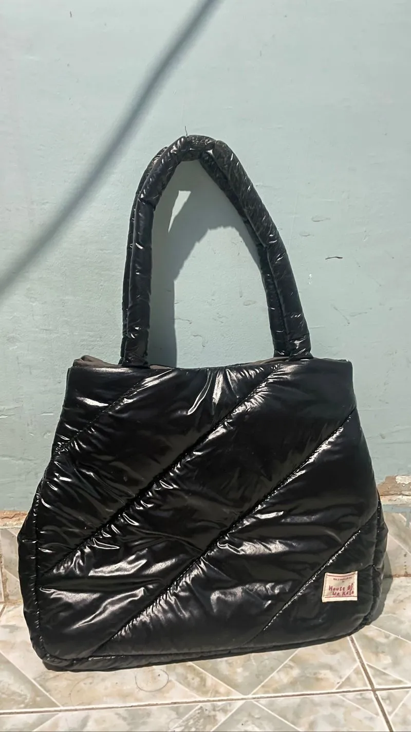 totebag hitam photo 1