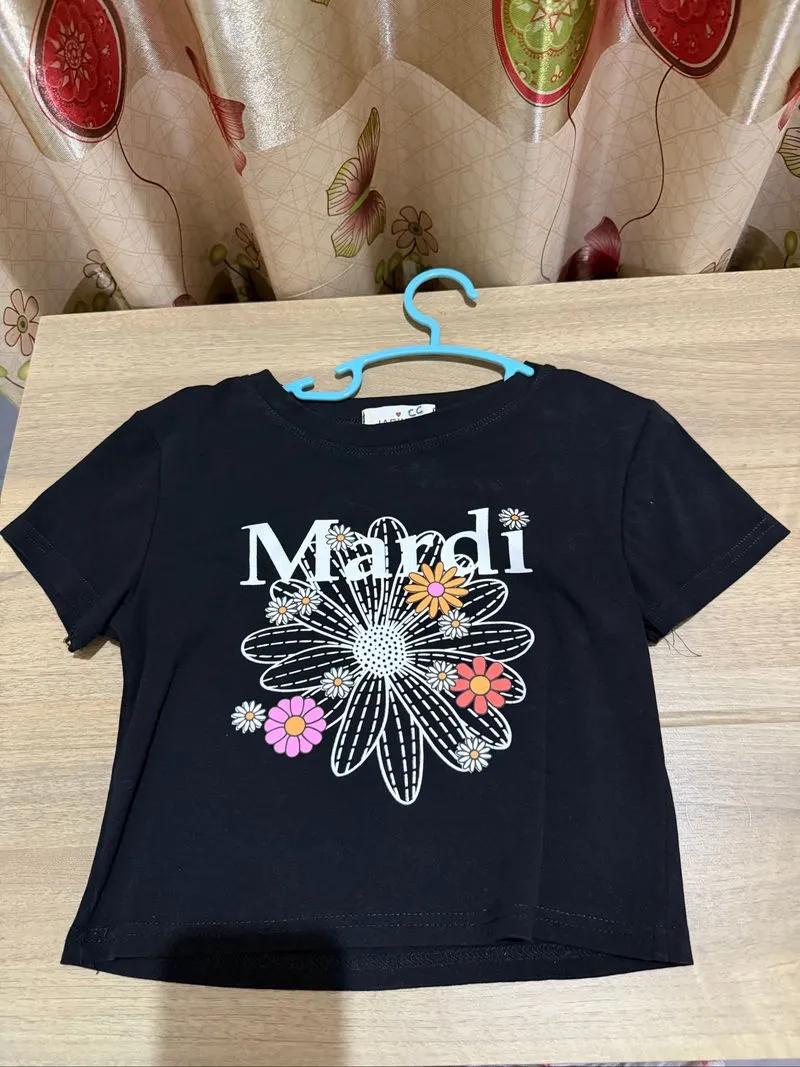 crop top 30k photo 1