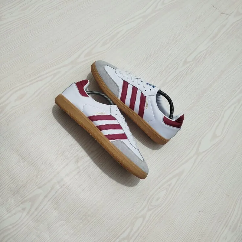 Adidas Samba photo 1