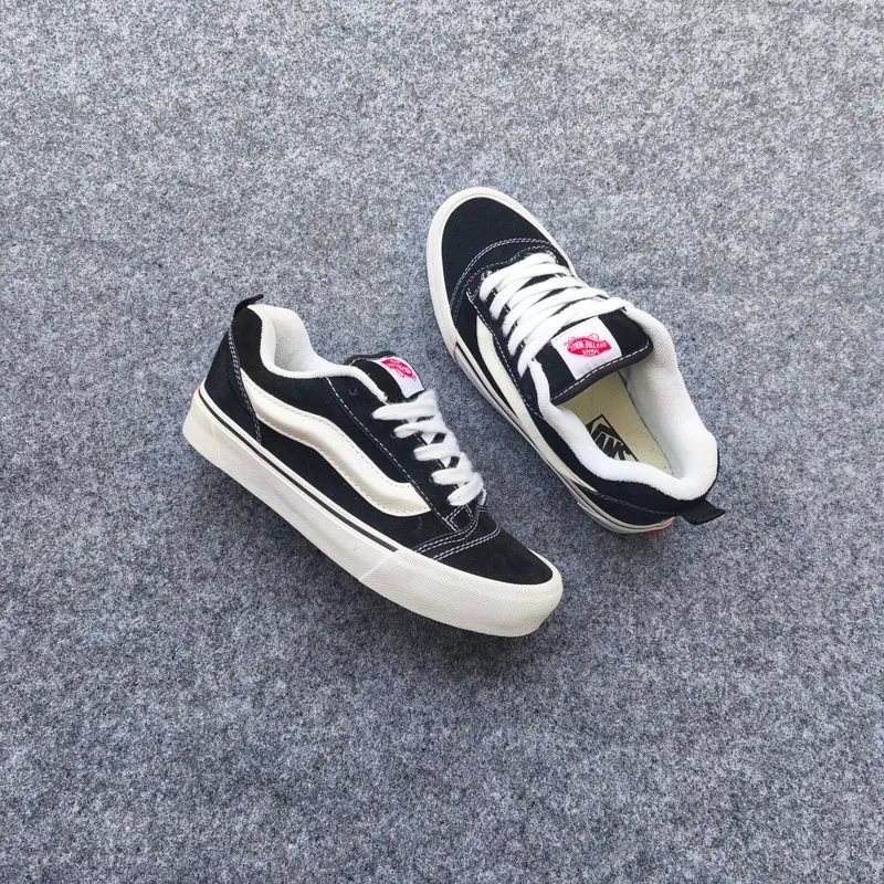 Van* knuu skool  photo 1