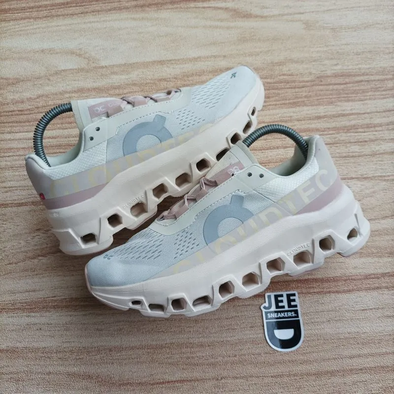 On Running Streetwear Sportswear Sneakers Wanita pink photo 1