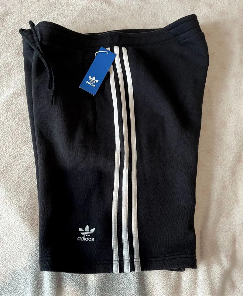 Short Adidas Original photo 1