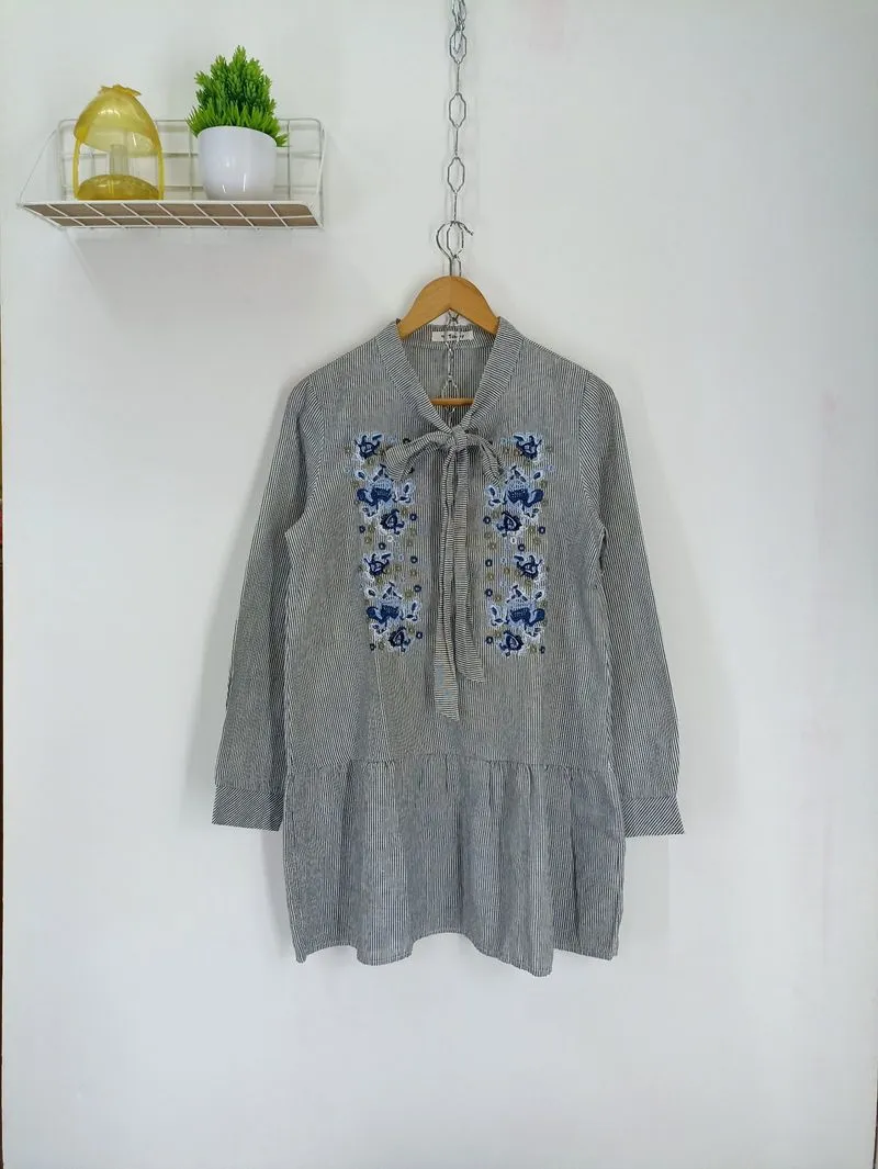 BLOUSE EMBROIDERY KOREAN BRAND photo 1