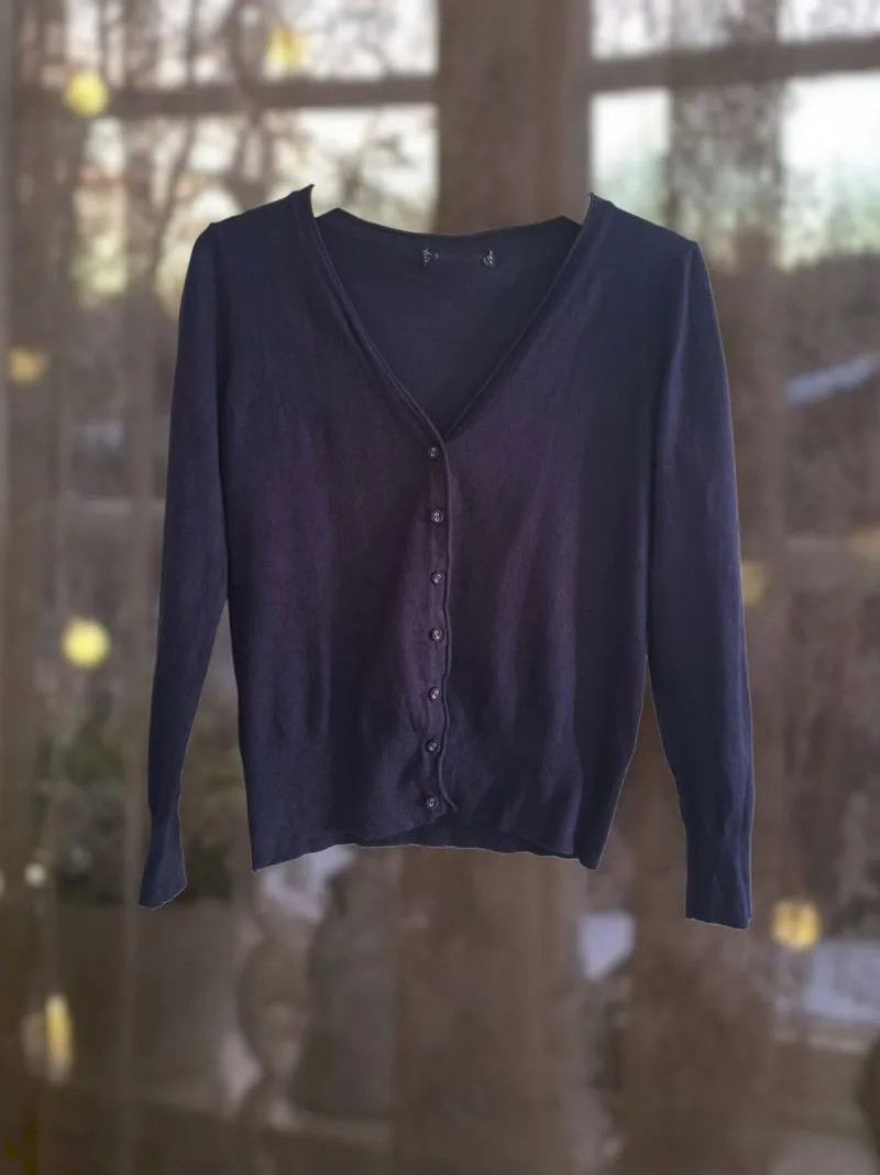 Navy v neck cardigan photo 1