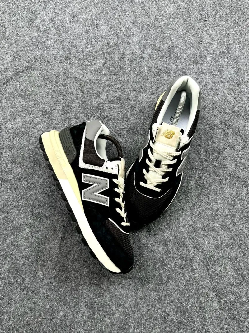 NEW BALANCE 574 LEGACY photo 1