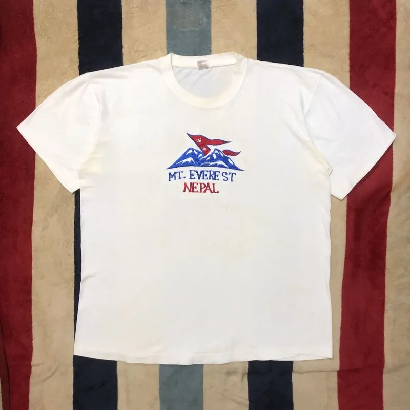 Vintage Nepal Mount Everest Boxy-Fit T-Shirt photo 1