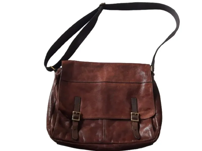 1.	Fossil Defender Slim Messenger Bag photo 1
