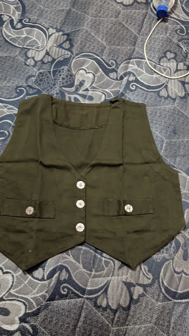 Vest  photo 1