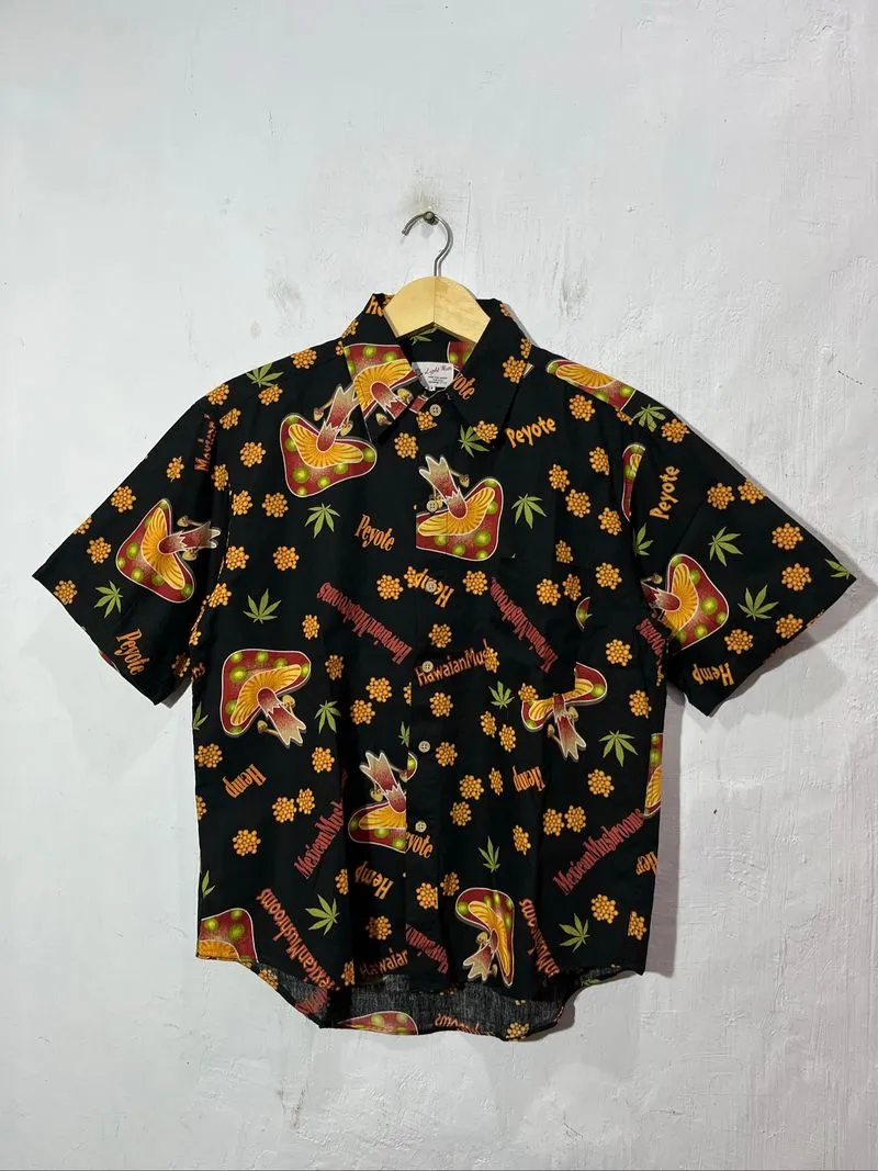 Light Wear Full Print Hawaiin Mushrooms Short Shirt Black ⁣ photo 1