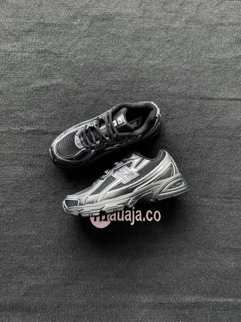 New Balance 740 v2 Black Silver photo 1