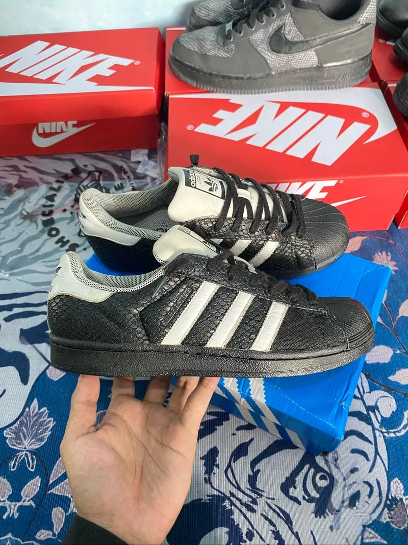 Adidas superstar snake skin bw og photo 1