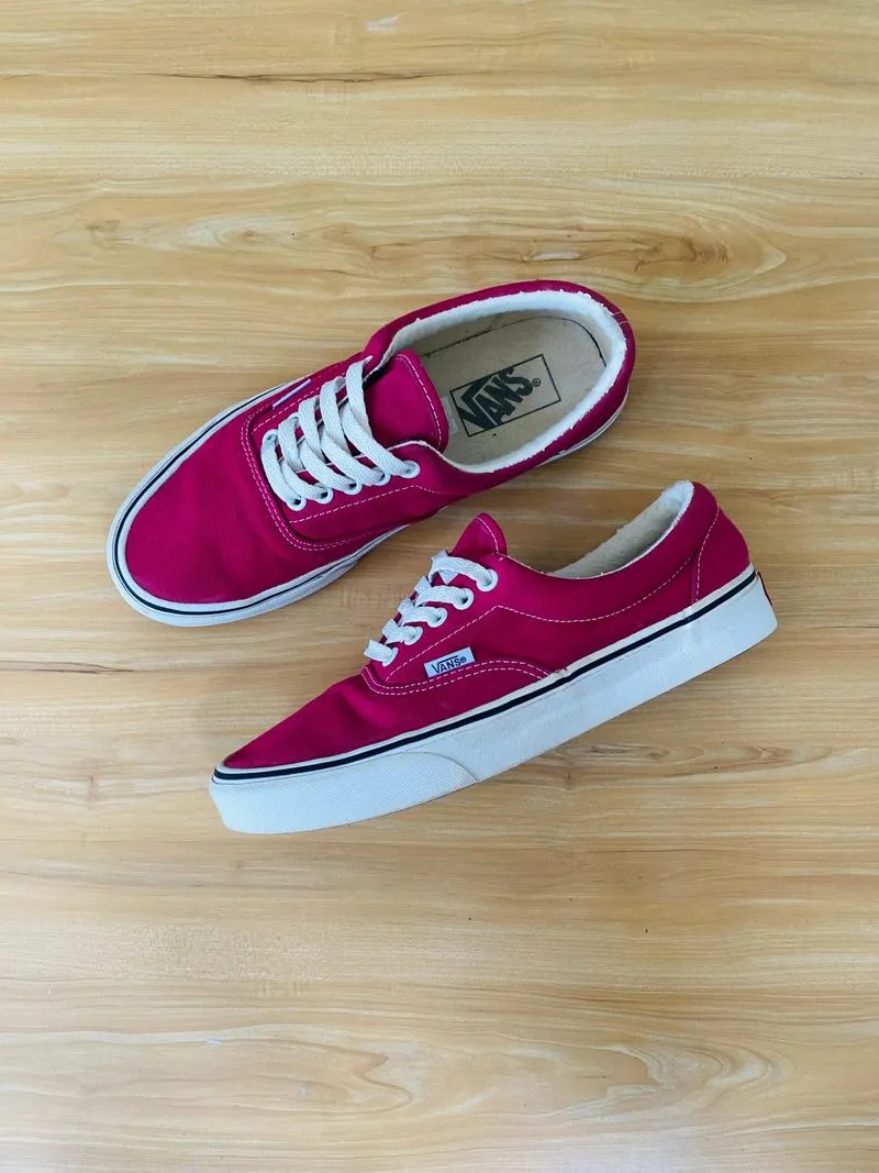 Vans era warna merah  photo 1