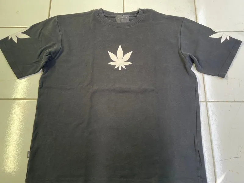 Black Stoned tee’s photo 1