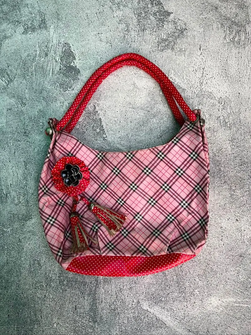 VINTAGE Y2K SHOULDER  LOOK A LIKE GUESS BAGS photo 1
