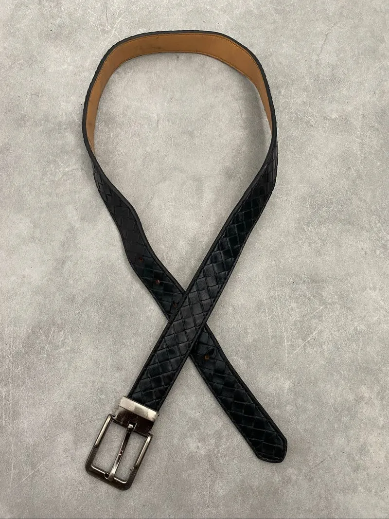 Black quilted belt photo 1