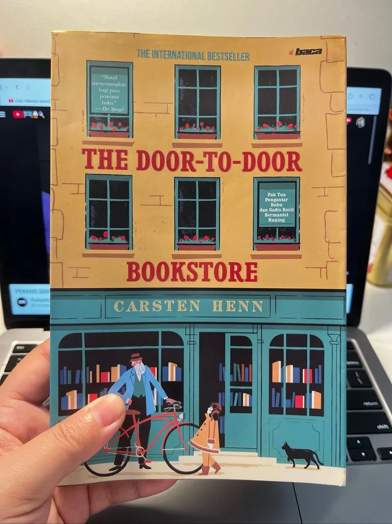Buku The Door-To-Door Bookstore by Carsten Henn photo 1