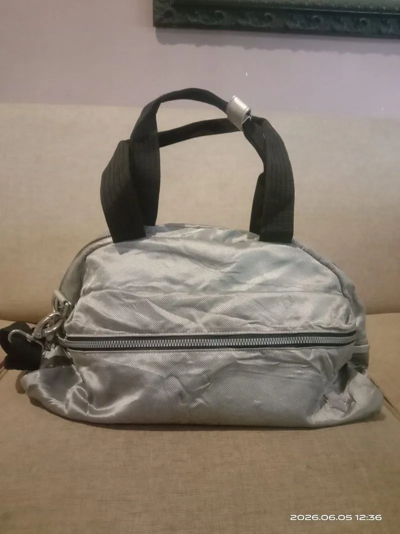 Travel/ gym bag silver photo 1